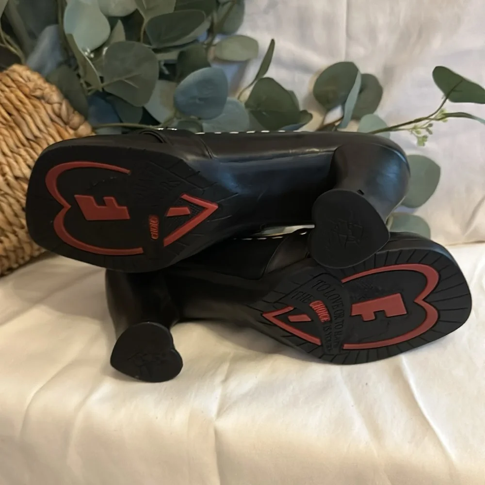 John Fluevog | Women's | Black/Cream | stitching | 9 | Mary Jane | heel| loafers - Picture 9 of 16